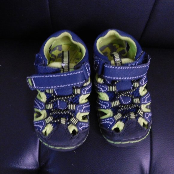 NEVER WORN Toddler Sandals - Picture 1 of 2